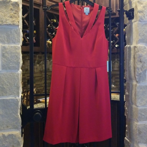 🆕 CeCe Sleeveless Invert Pleat Shoulder Cutout ❤️ - Picture 3 of 8